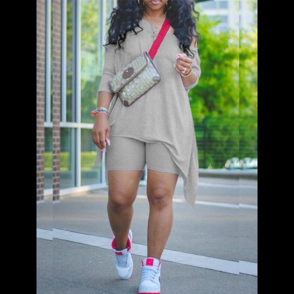 Casual Asymmetrical/Tunic Style Grey off a shoulder Top & Shorts Outfit - Picture 1 of 7